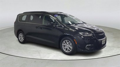 Used 2022 Chrysler Pacifica Touring-L