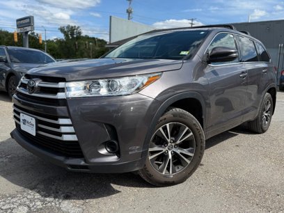 Used 2017 Toyota Highlander LE