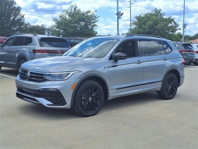 Certified 2022 Volkswagen Tiguan SE R-Line