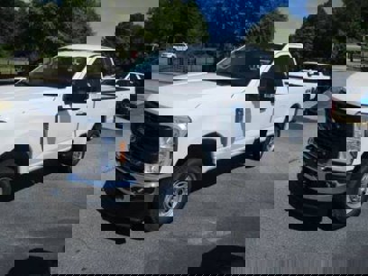 New 2024 Ford F250 XL w/ XL Chrome Package