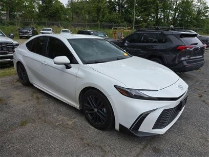 Used 2025 Toyota Camry SE
