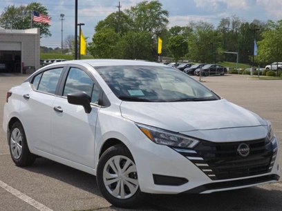 New 2025 Nissan Versa S w/ Trunk Package