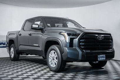 New 2025 Toyota Tundra SR5