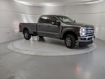 New 2025 Ford F350 Lariat w/ Lariat Ultimate Package