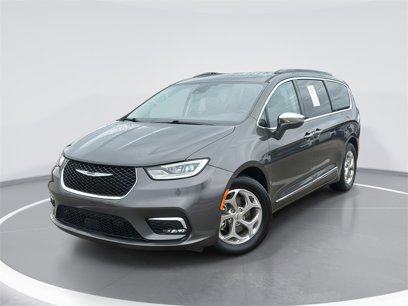 Used 2022 Chrysler Pacifica Limited