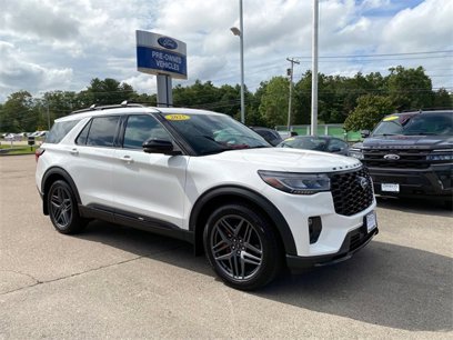 Used 2025 Ford Explorer ST