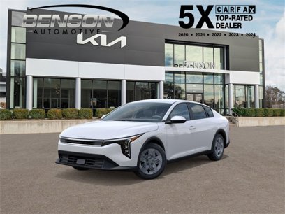 New 2025 Kia K4 LX