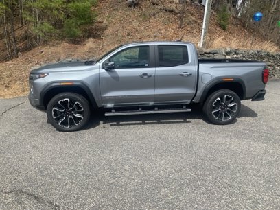 New 2025 GMC Canyon Denali