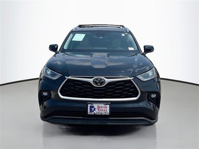 Used 2021 Toyota Highlander XLE