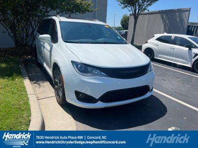 Used 2019 Chrysler Pacifica Limited w/ S Appearance Package