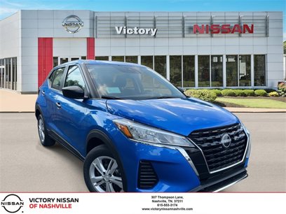 New 2025 Nissan Kicks S