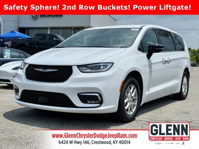 New 2025 Chrysler Pacifica Select