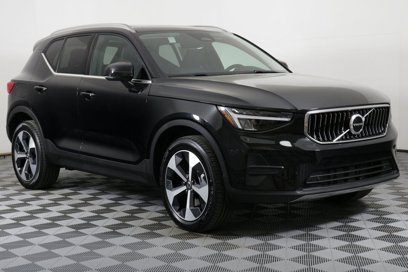 Used 2025 Volvo XC40 B5 Core w/ Protection Package Premier