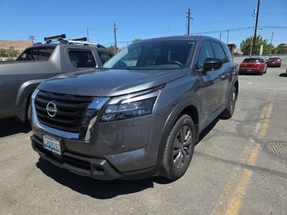 Used 2024 Nissan Pathfinder S w/ Cargo Package