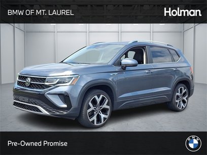 Used 2022 Volkswagen Taos SEL w/ Panoramic Sunroof Package