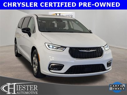 Certified 2024 Chrysler Pacifica Limited w/ Trailer Tow Group
