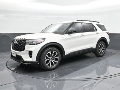 New 2025 Ford Explorer ST-Line w/ Premium Package