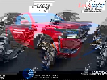 New 2025 Nissan Frontier PRO-4X w/ Tow Package