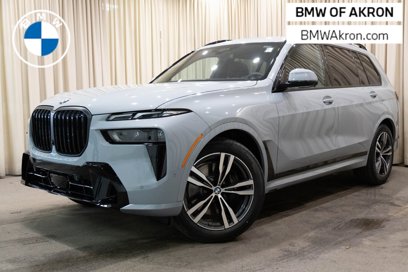 New 2025 BMW X7 xDrive40i w/ M Sport Package