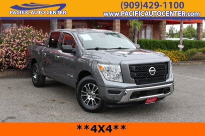 Used 2021 Nissan Titan SV w/ SV Convenience Package