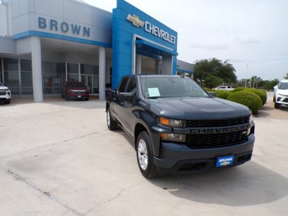 Used 2022 Chevrolet Silverado 1500 Custom w/ Safety Confidence Package