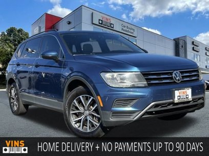 Used 2020 Volkswagen Tiguan SE w/ Panoramic Sunroof Package