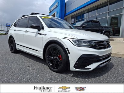 Used 2024 Volkswagen Tiguan SE R-Line