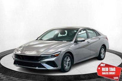 Used 2024 Hyundai Elantra SE