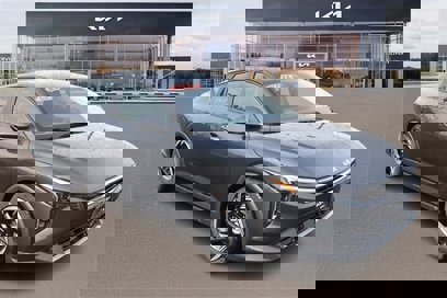 New 2025 Kia K4 EX