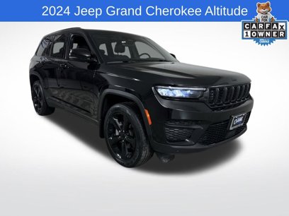 Used 2024 Jeep Grand Cherokee Altitude