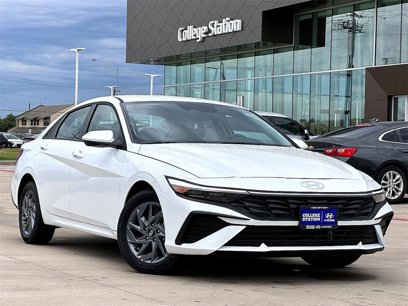 New 2025 Hyundai Elantra Blue