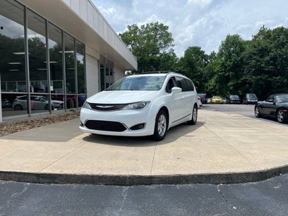 Used 2018 Chrysler Pacifica Touring-L Plus w/ Advanced Safetytec Group