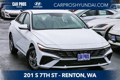 New 2025 Hyundai Elantra SE