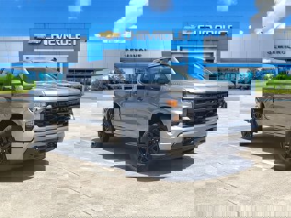 New 2025 Chevrolet Silverado 1500 Custom