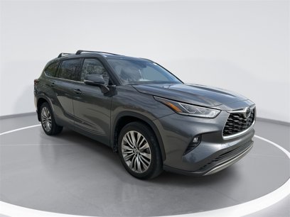 Used 2022 Toyota Highlander Platinum