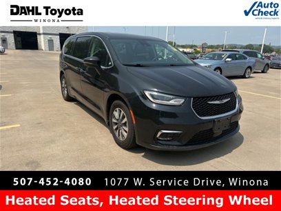 Used 2023 Chrysler Pacifica Touring-L