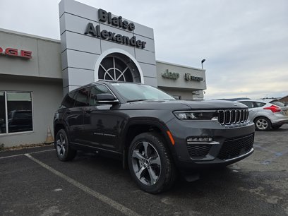 New 2025 Jeep Grand Cherokee Limited w/ Luxury Tech Group II