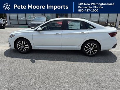 New 2025 Volkswagen Jetta SE