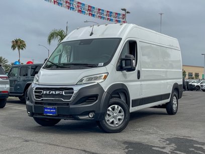 New 2024 RAM ProMaster 2500 w/ Quick Order Package 22G SLT