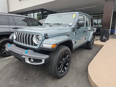 Used 2024 Jeep Wrangler Unlimited Sahara w/ Technology Group