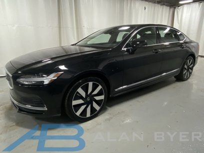Used 2025 Volvo S90 T8 Plus