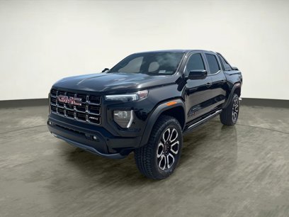 New 2025 GMC Canyon AT4 w/ Nightfall Edition
