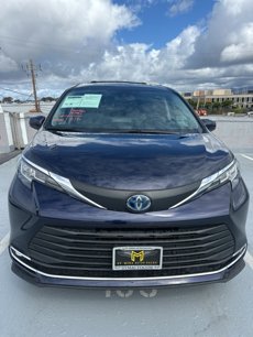 Used 2021 Toyota Sienna XLE