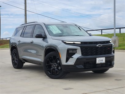 New 2025 Chevrolet Traverse RS w/ LPO, Floor Liner Package