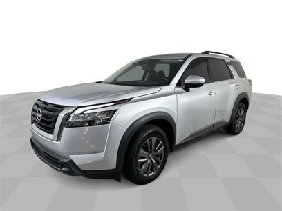 Used 2023 Nissan Pathfinder SV