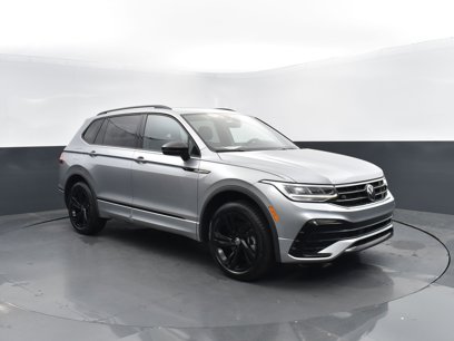 New 2024 Volkswagen Tiguan SE R-Line