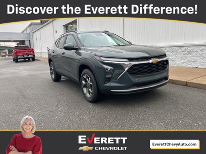 New 2025 Chevrolet Trax LT w/ Driver Confidence Package