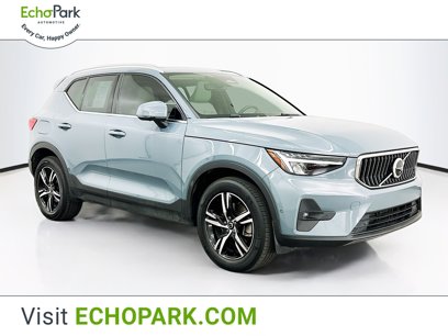 Used 2023 Volvo XC40 B5 Plus