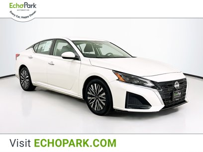 Used 2023 Nissan Altima 2.5 SV