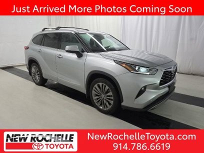 Certified 2022 Toyota Highlander Platinum